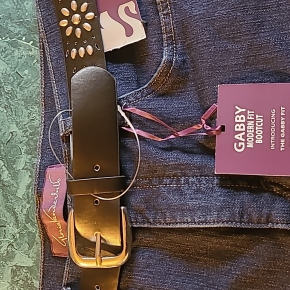 Gloria Vanderbilt size 14P jeans with belt - Picture 3 of 8